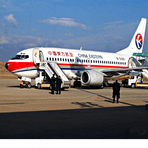 乌鲁木齐机场物流航空快运业稳步发展的原因是什么？
